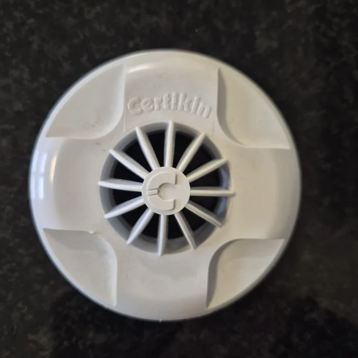 LOW SUCTION GRILL COVER PLATE INLET LINER/CONCRETE SWIMMING POOL